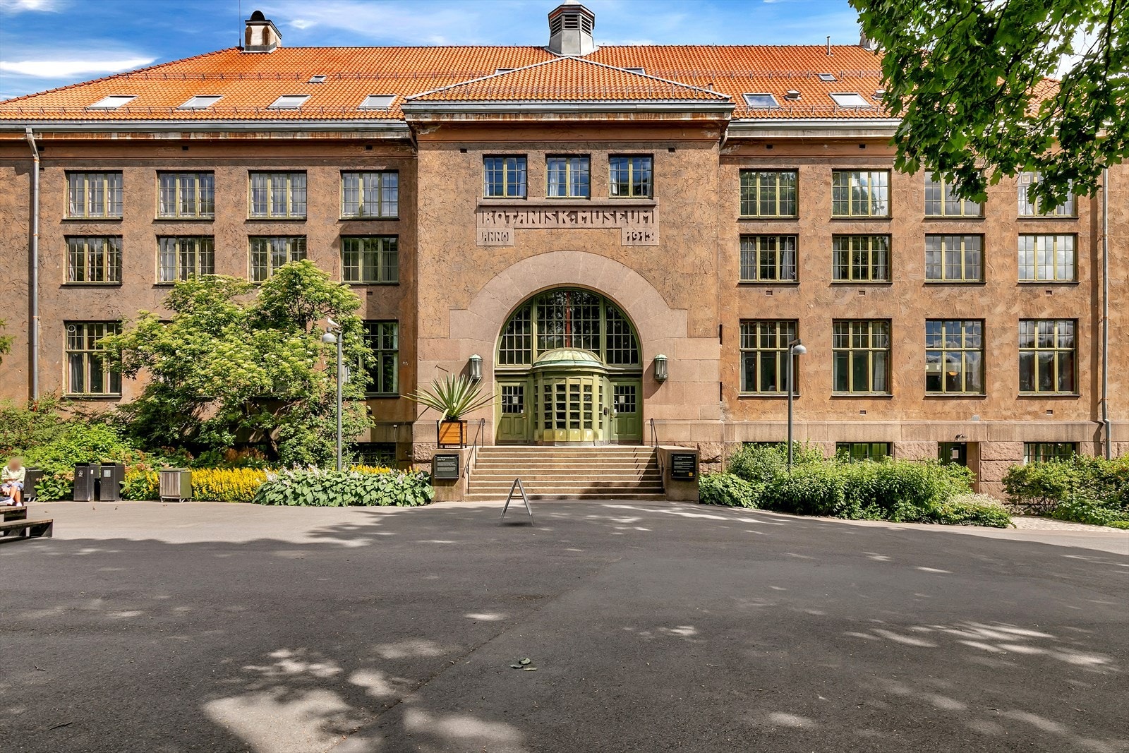 Ta turen innom Botanisk Museum som ligger i Botanisk Hage, som igjen ligger rett ved leiligheten. Galleribilde