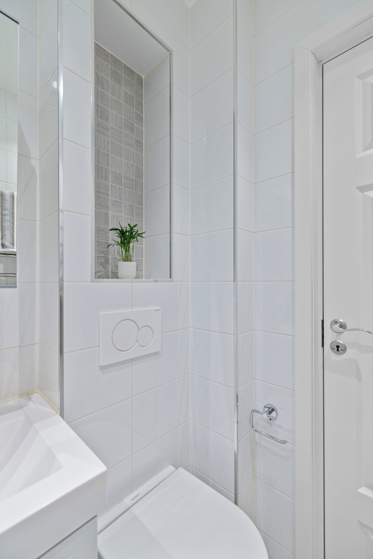 Varmekabler i gulv på badet Galleribilde