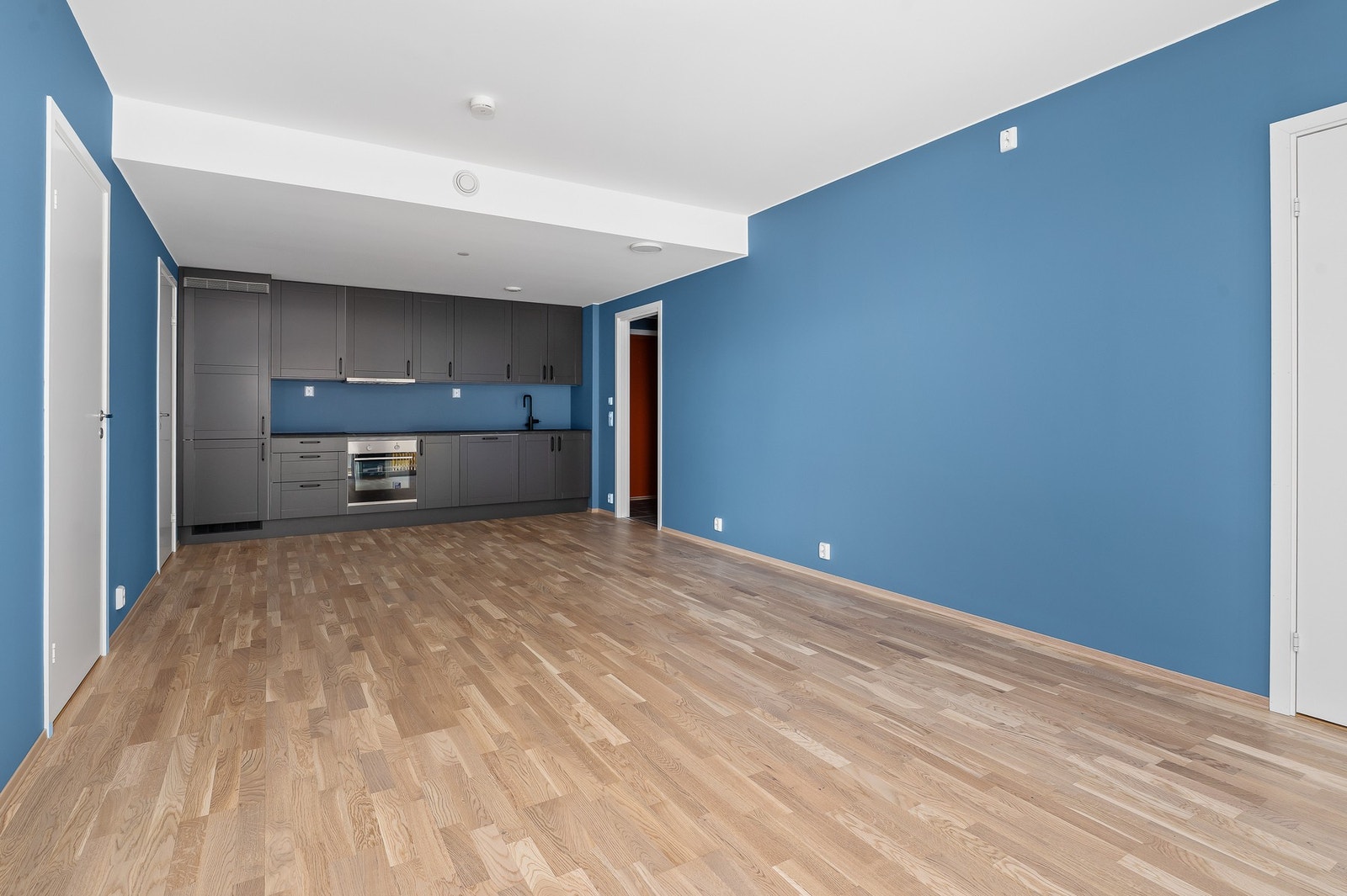 Leiligheten er malt og utført i stilfulle og moderne fargevalg. Galleribilde