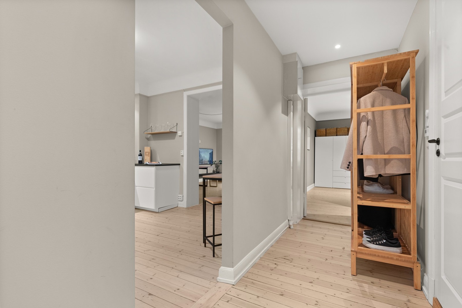 Entré. Galleribilde