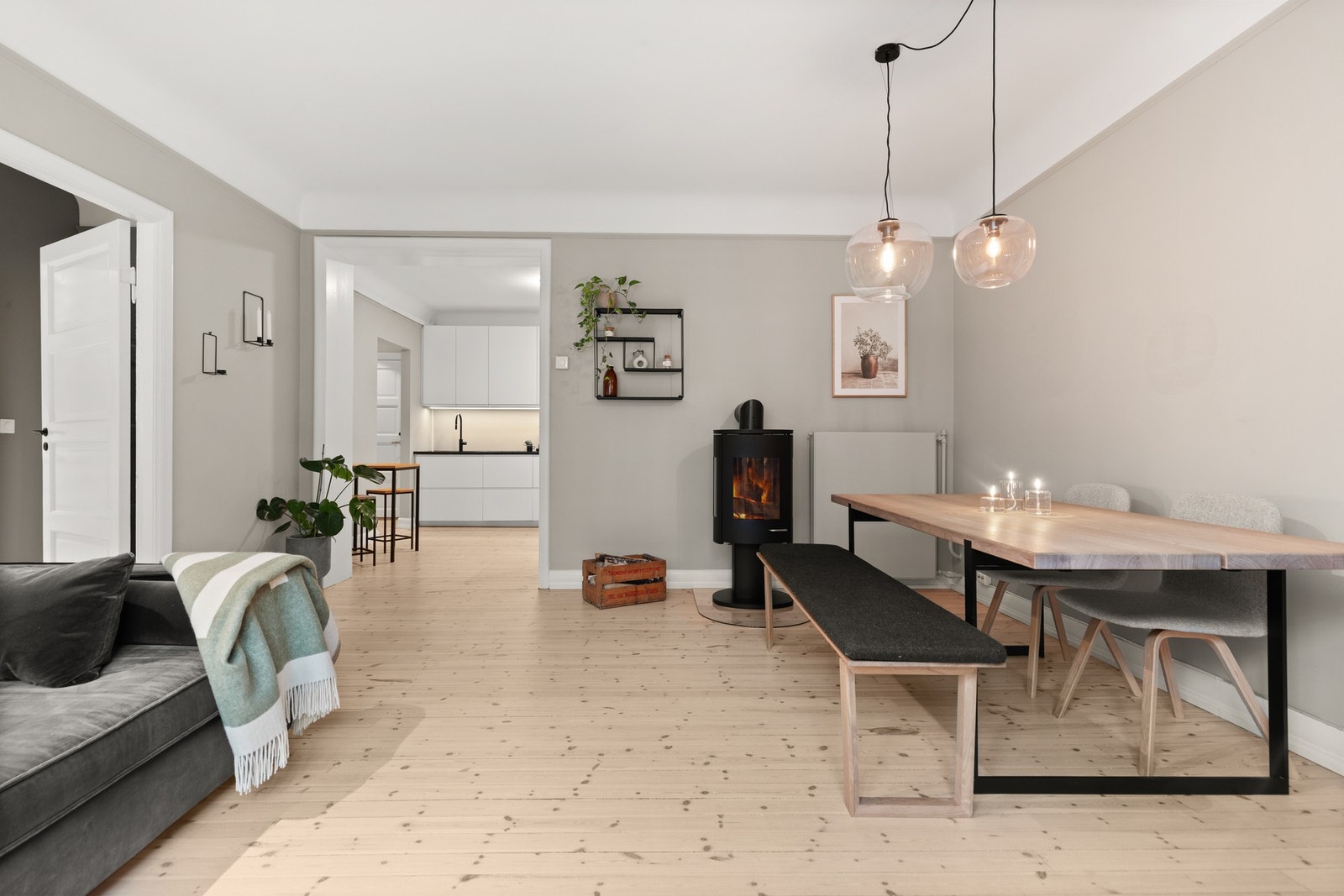 Rask internett er inkludert i felleskostandene, og eventuelt tv-abonnement må kjøpes i tillegg. Galleribilde