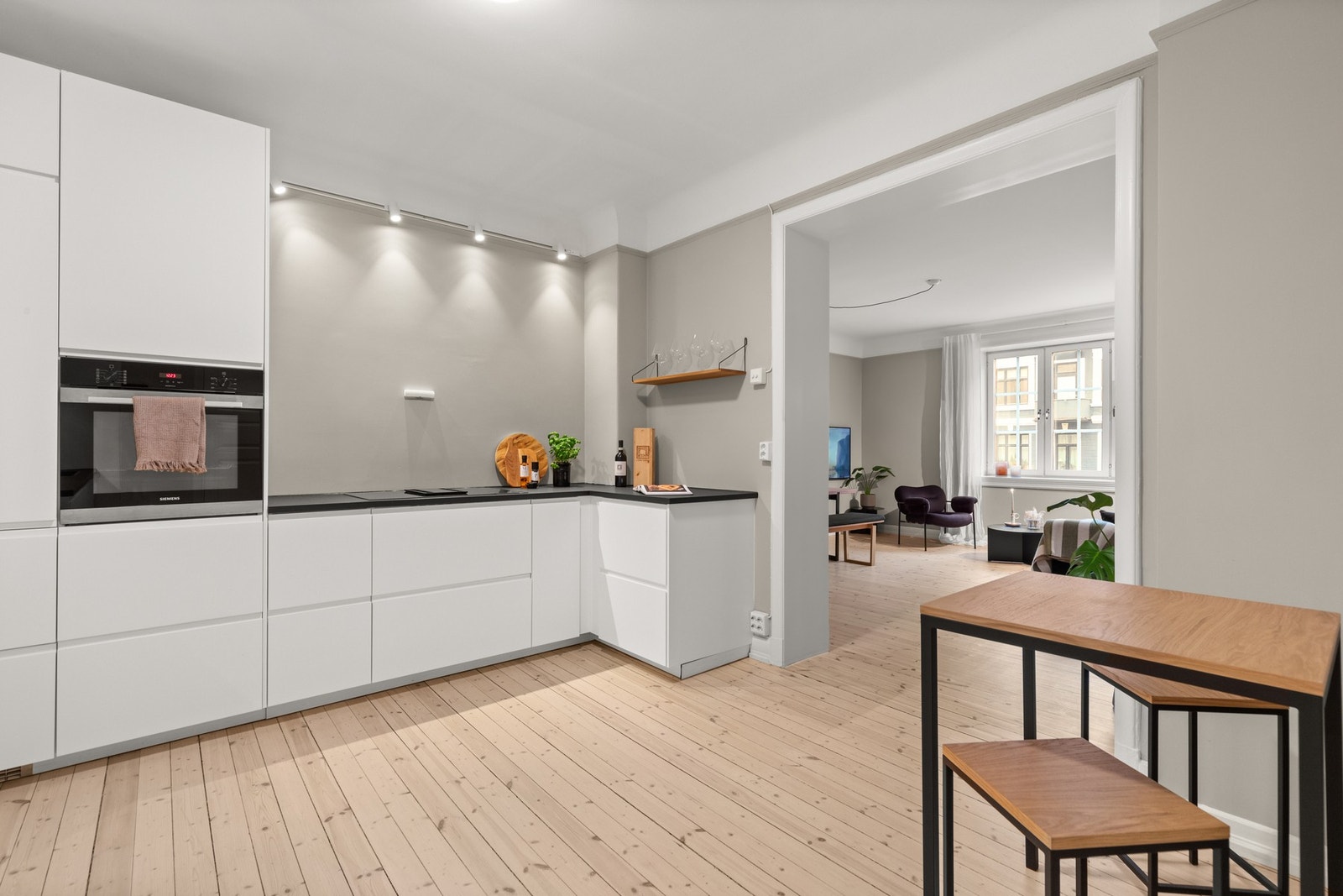 Tidløst og lekkert kjøkken fra 2020. Galleribilde