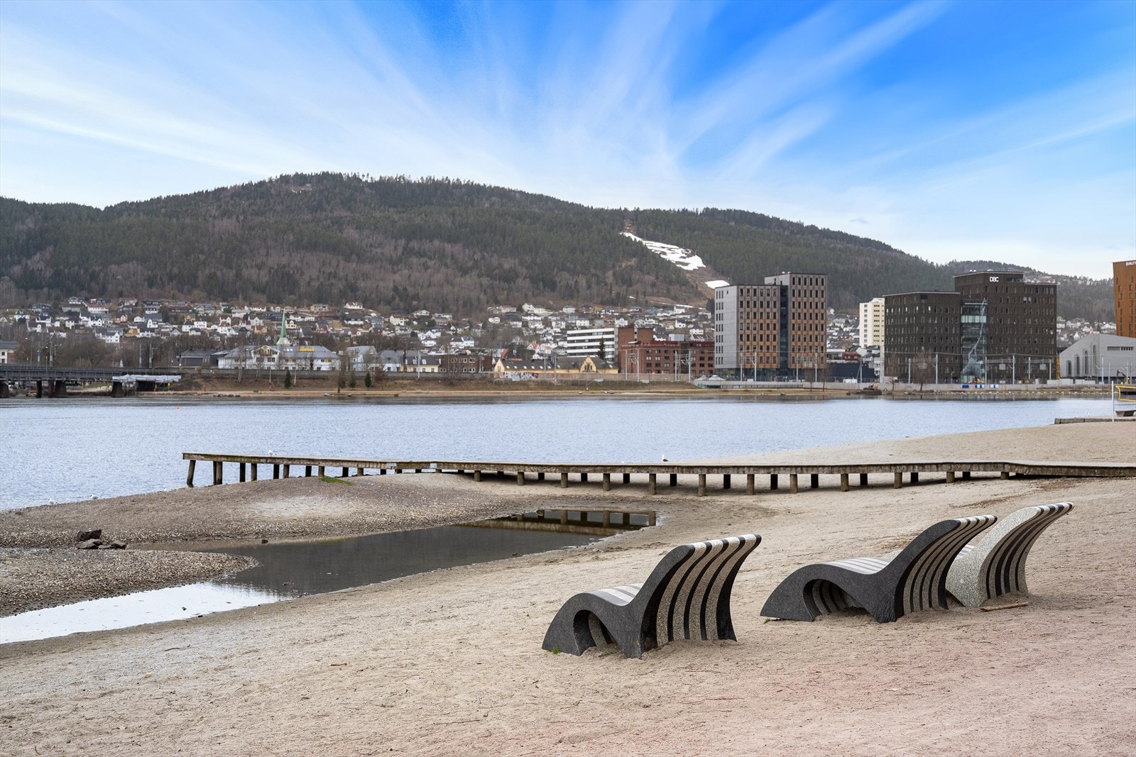 Sjelden får du en mer komplett nærhet til natur og vann, samtidig som du bor urbant og sentralt. Galleribilde