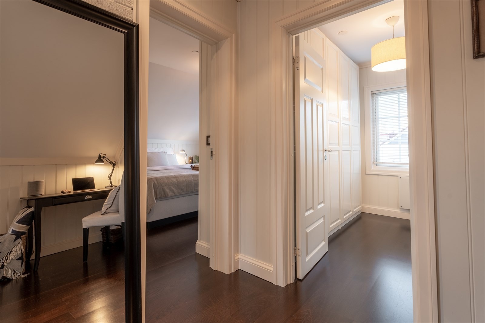 Boligens vinduer er fra 2011 og 2019 Galleribilde