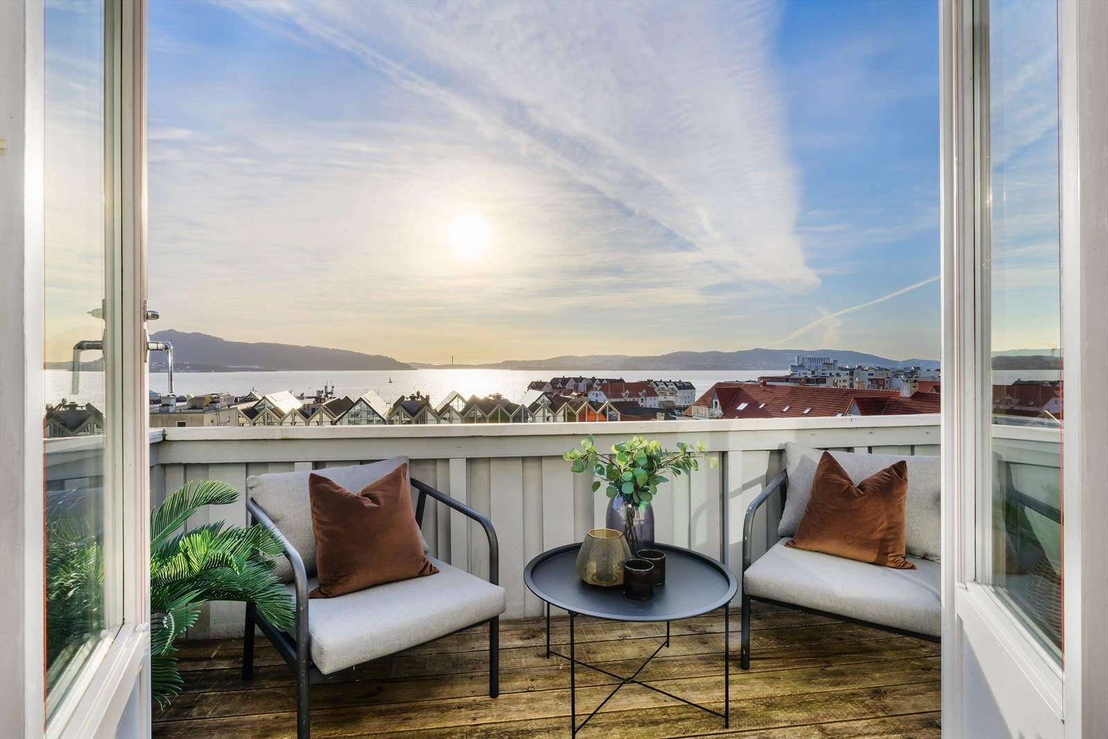 Fantastisk utsikt og flotte solnedganger Galleribilde