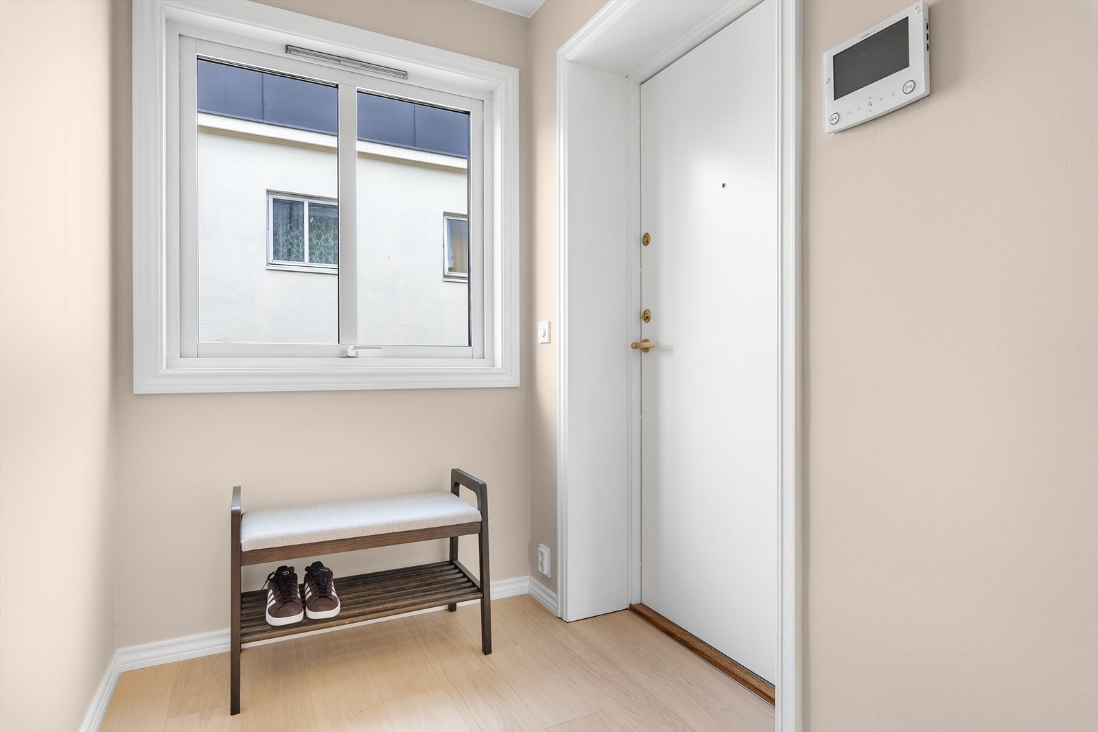 Lys og innbydende entré Galleribilde