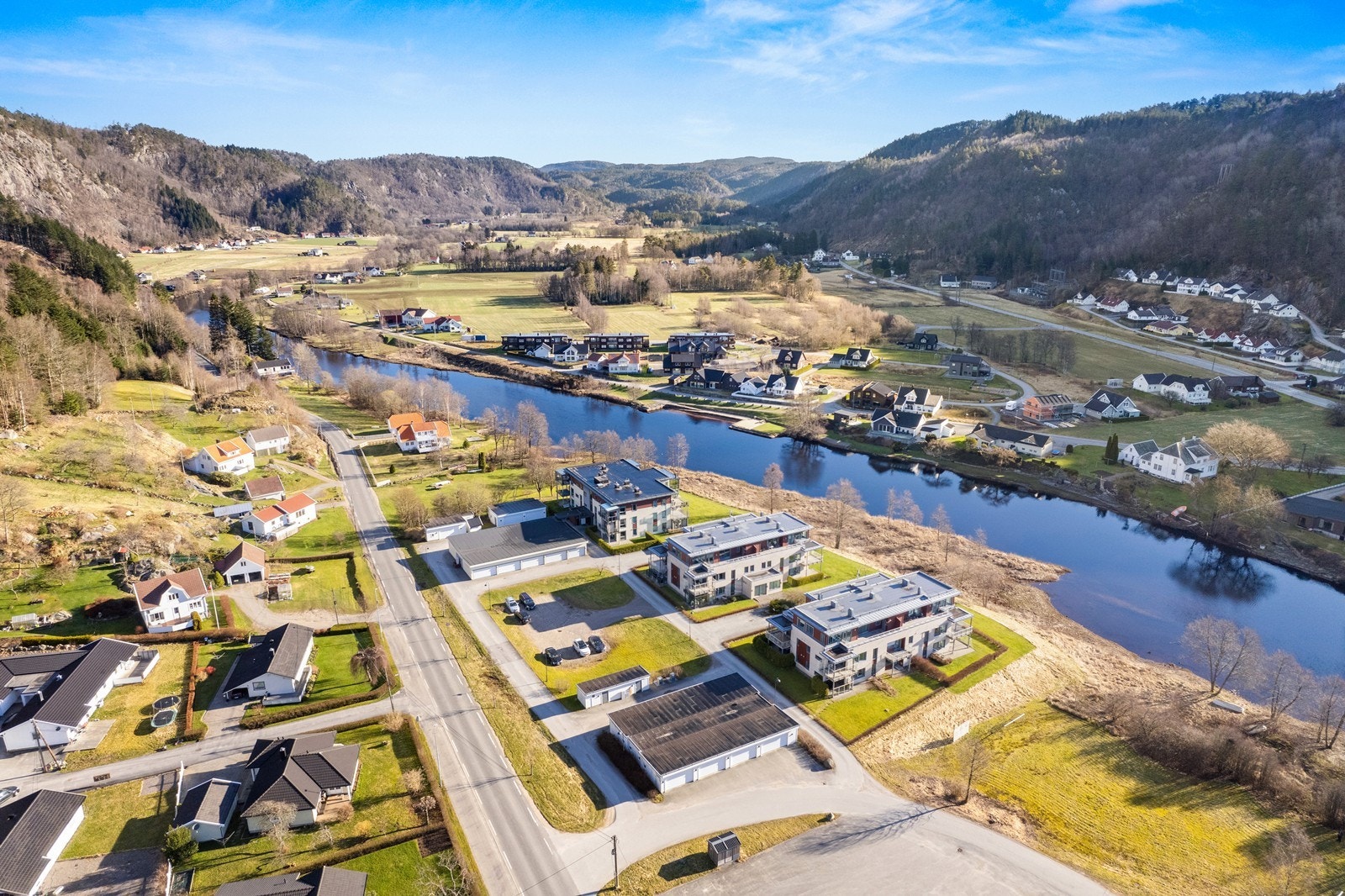 Farmoen, Audnaelva og Vallemoen Galleribilde