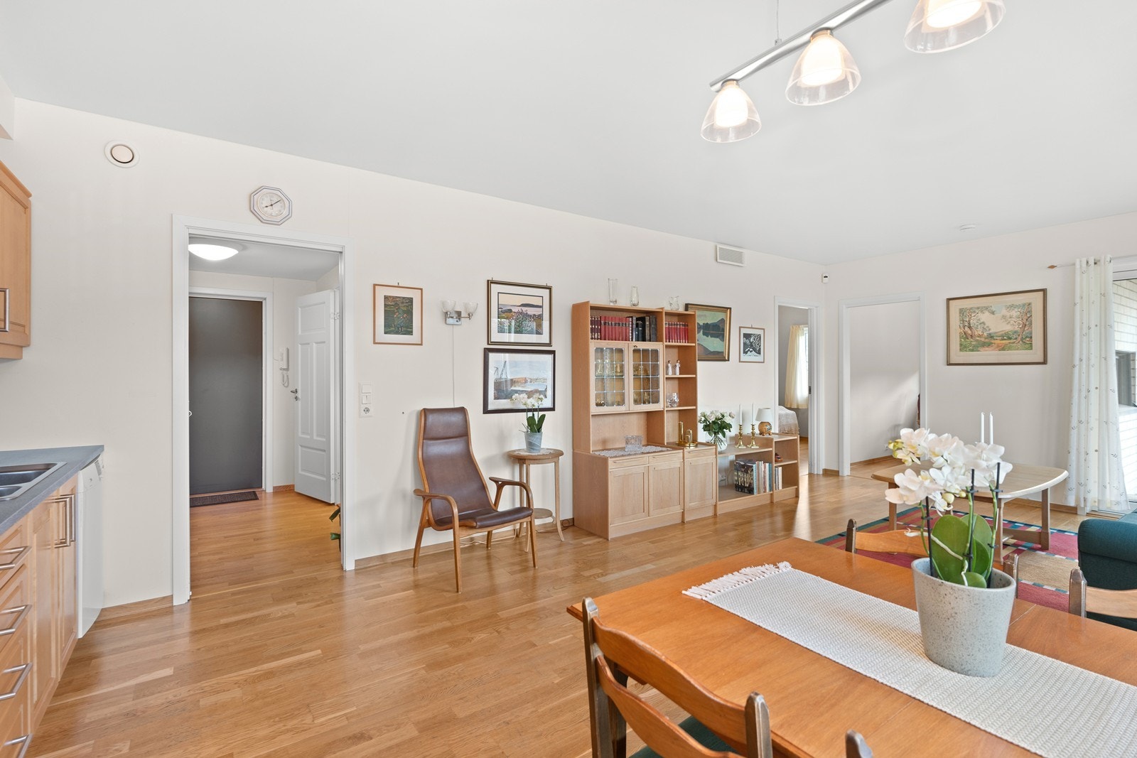 Stue/kjøkken. Galleribilde