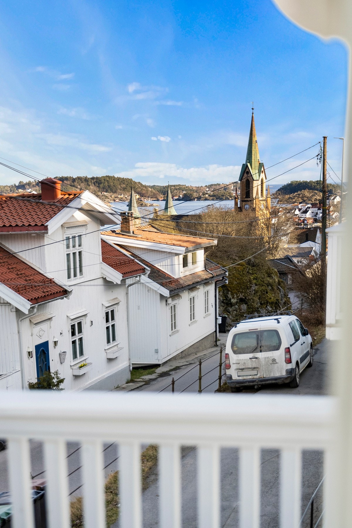 Sjøutsikt fra balkongen. Galleribilde