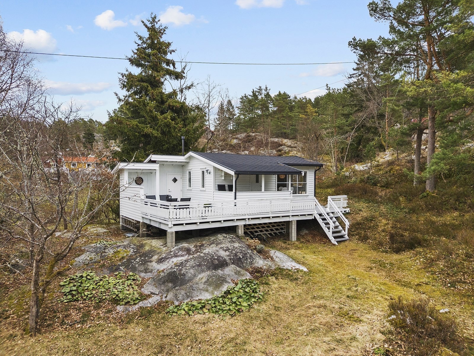 Ny taktekking av pappshinghel i 2024 Galleribilde