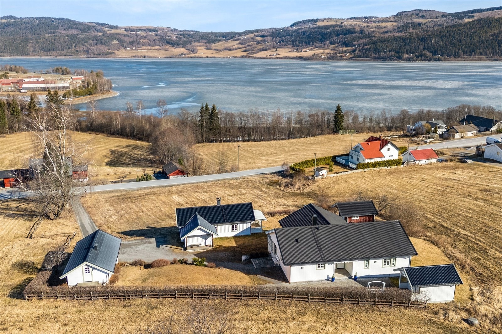 Nordvik Eiendomsmegling v/ Vegard Dotseth presenterer Kronborgtunet, Birivegen 10 og 12! Galleribilde