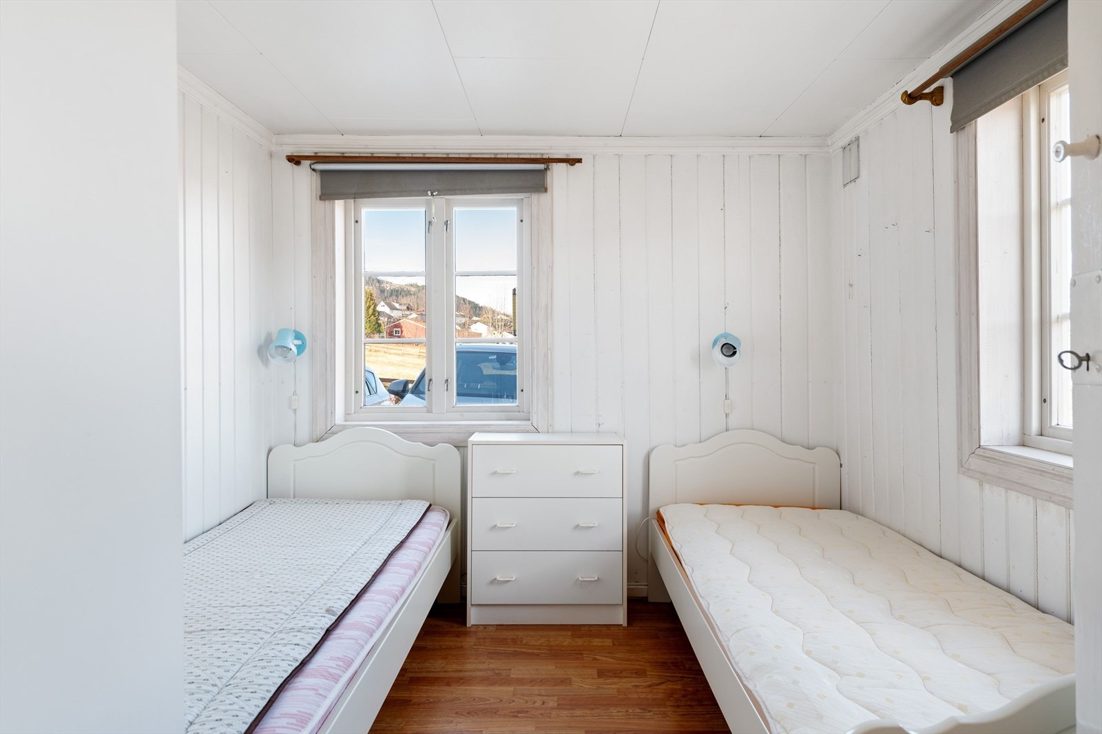 Soverom i kårbolig Galleribilde