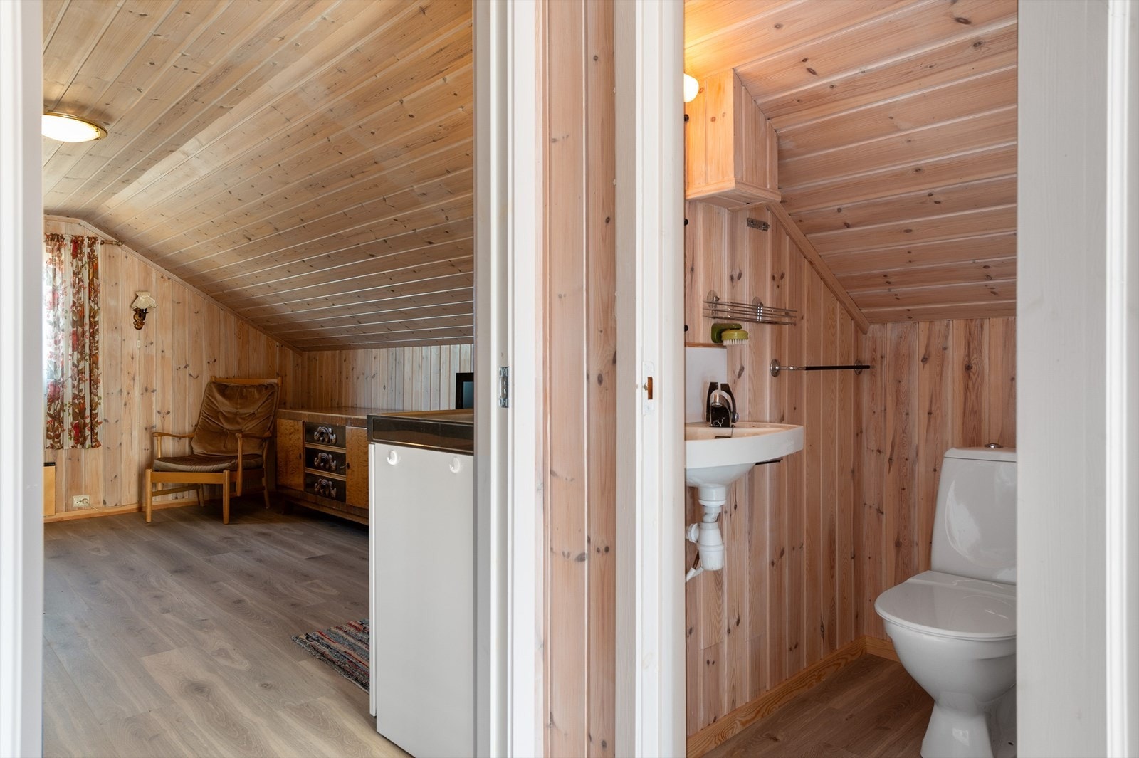 Toalettrom Galleribilde