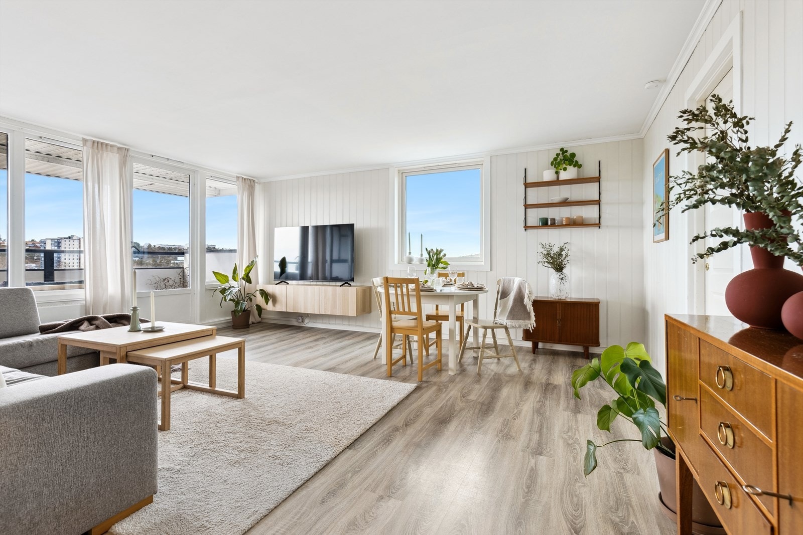 Sørmegleren ved Kristoffer Lauvsland ønsker deg velkommen til Kobberveien 12! Galleribilde