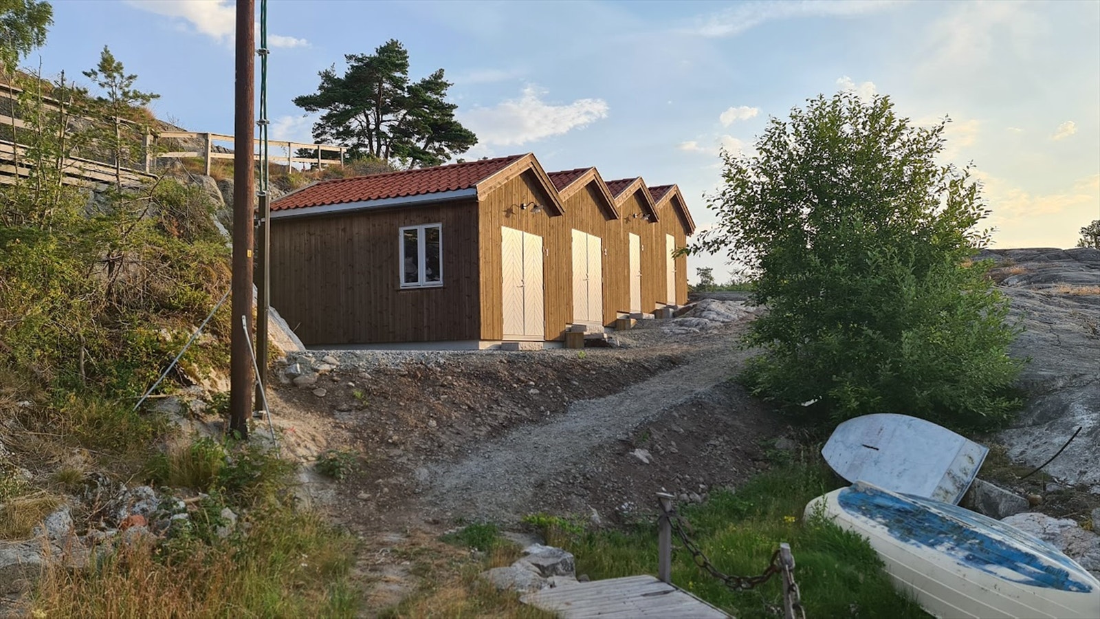 Sjøbodene - kan kjøpes som tillegg til tomten Galleribilde