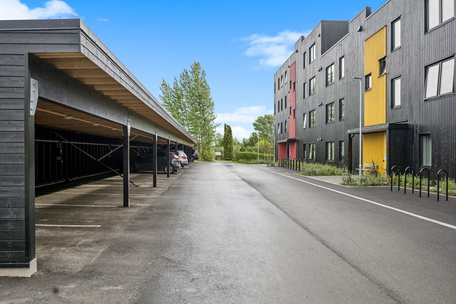 Carportplass nr 9 medfølger leiligheten Galleribilde