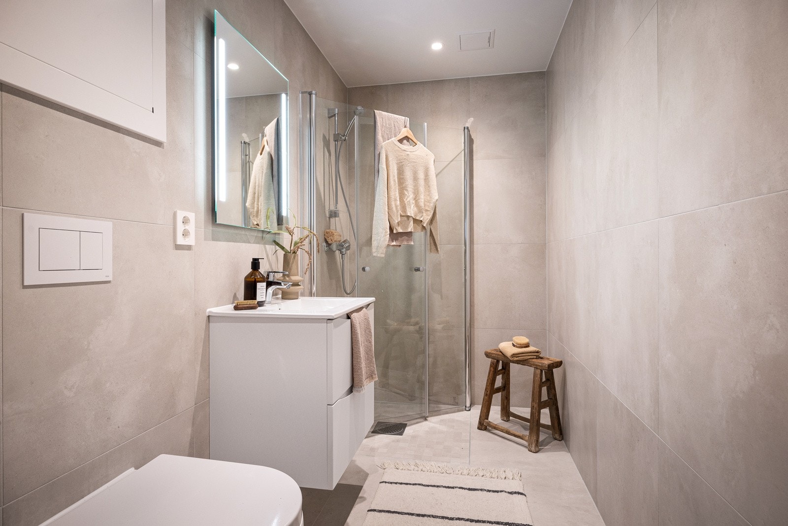 Gjestebadet er ca. 4 kvm stort og har adkomst fra gangen. Galleribilde