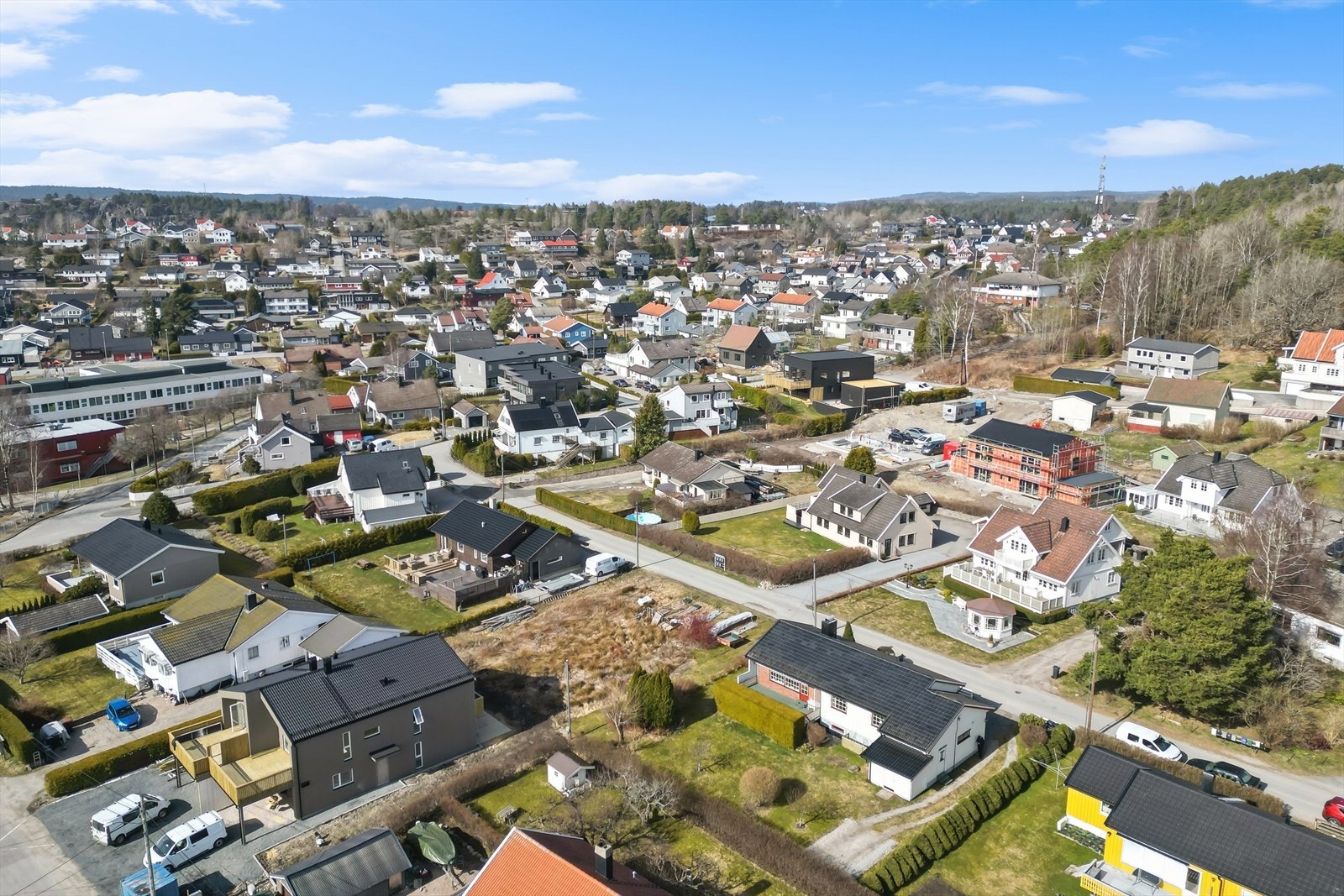 Tomten er plassert i et populært område Galleribilde