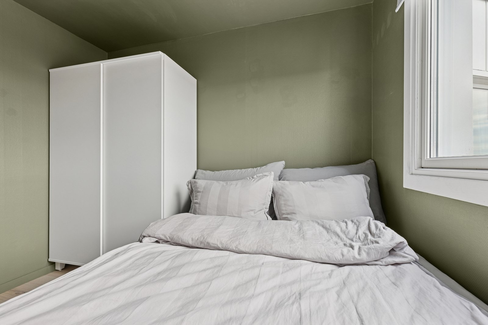 Møblene er plassert på en måte som maksimerer rommet. Galleribilde