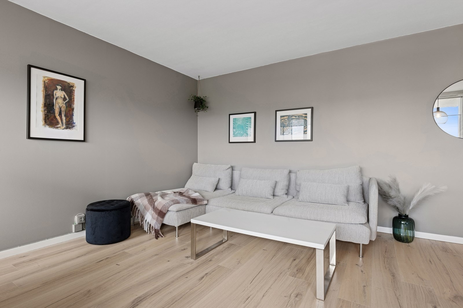 Stuen skaper en sosial sone der man kan dele gode stunder. Galleribilde