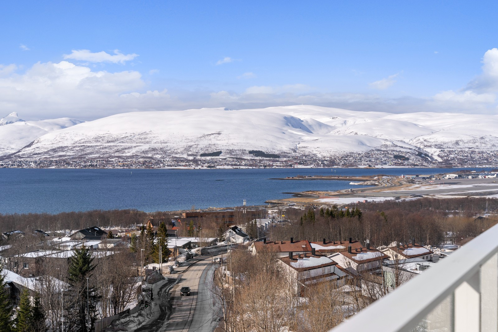 Utsikt mot Kvaløya og Sandnessundet!