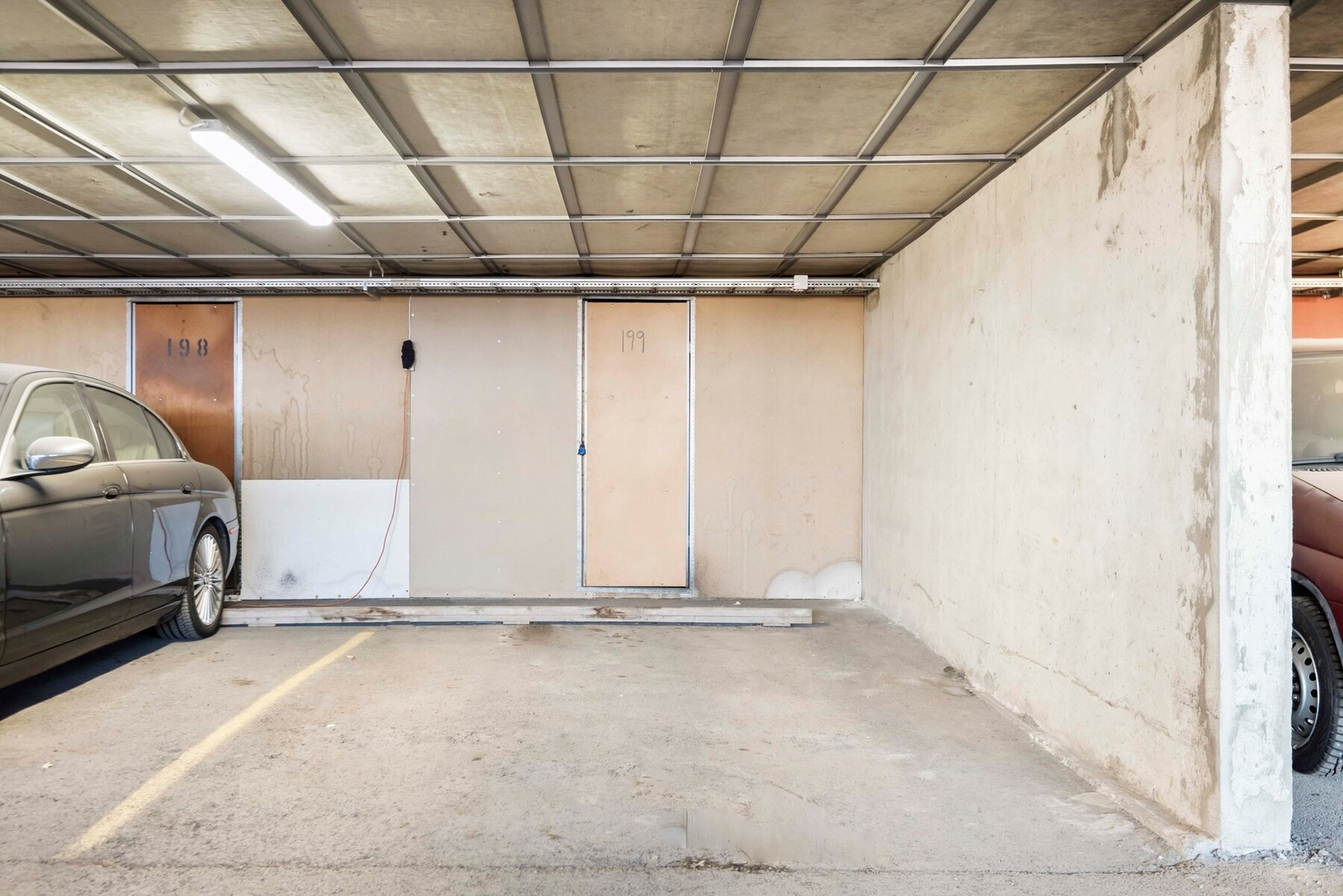 Det medfølger en biloppstillingsplass i felles garasjeanlegg Galleribilde