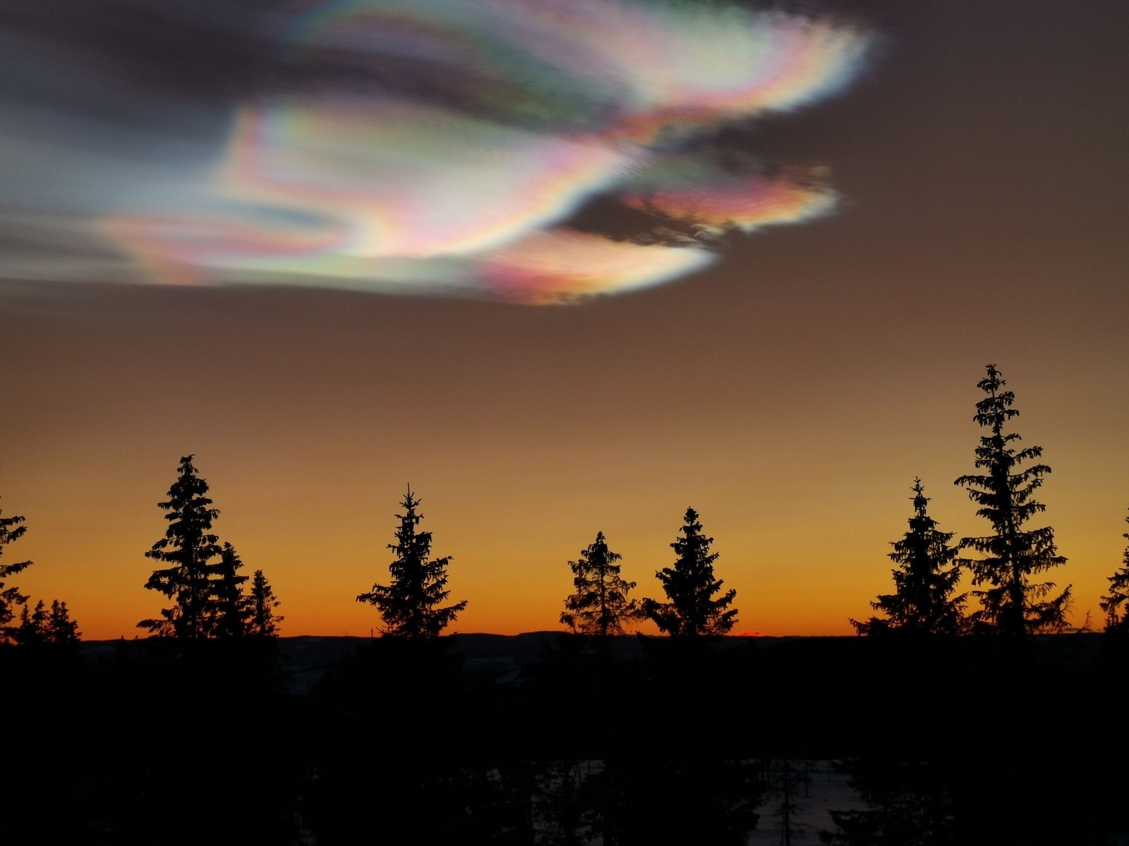 Utsikten fra hytta byr på mange vakre øyeblikk Galleribilde