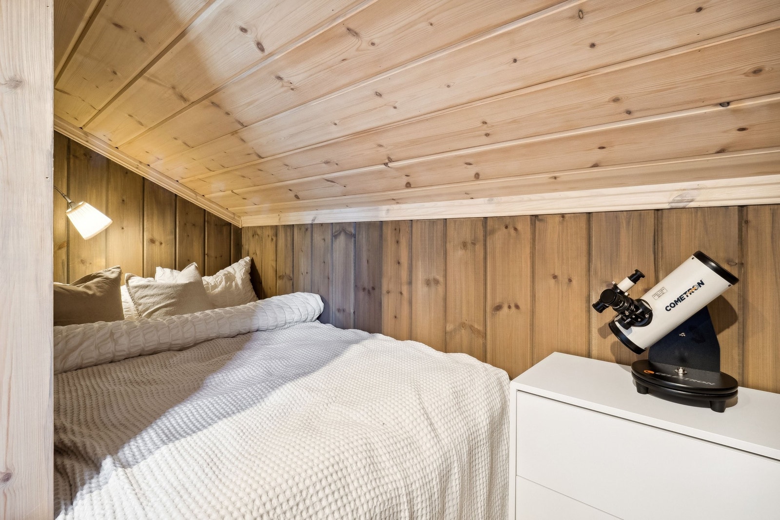 Soverom 3, koselig sengehjørne på rommet med plass til 120cm seng. Galleribilde