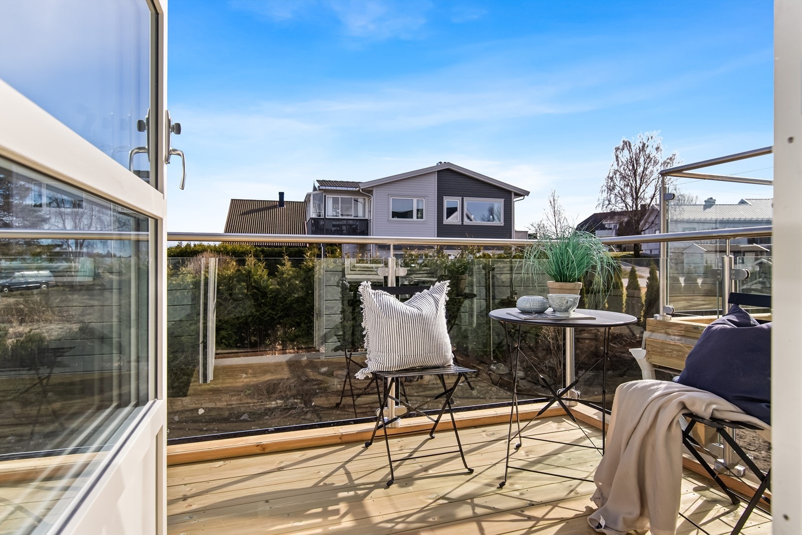 Flott østvendt balkong, perfekt for rolige morgenstunder med kaffekoppen i hånda. Galleribilde