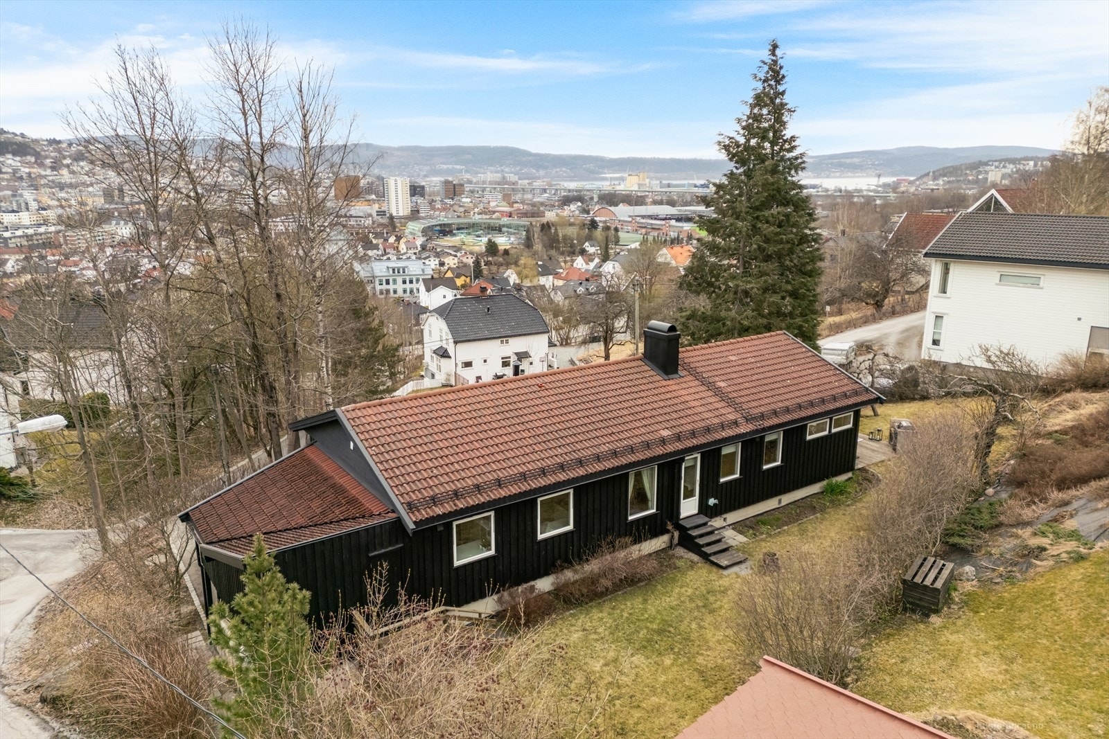 Her bor man sentralt, i umiddelbar nærhet av det beste byen har å by på, samtidig som man ikke bor midt i sentrumskjernen. Galleribilde