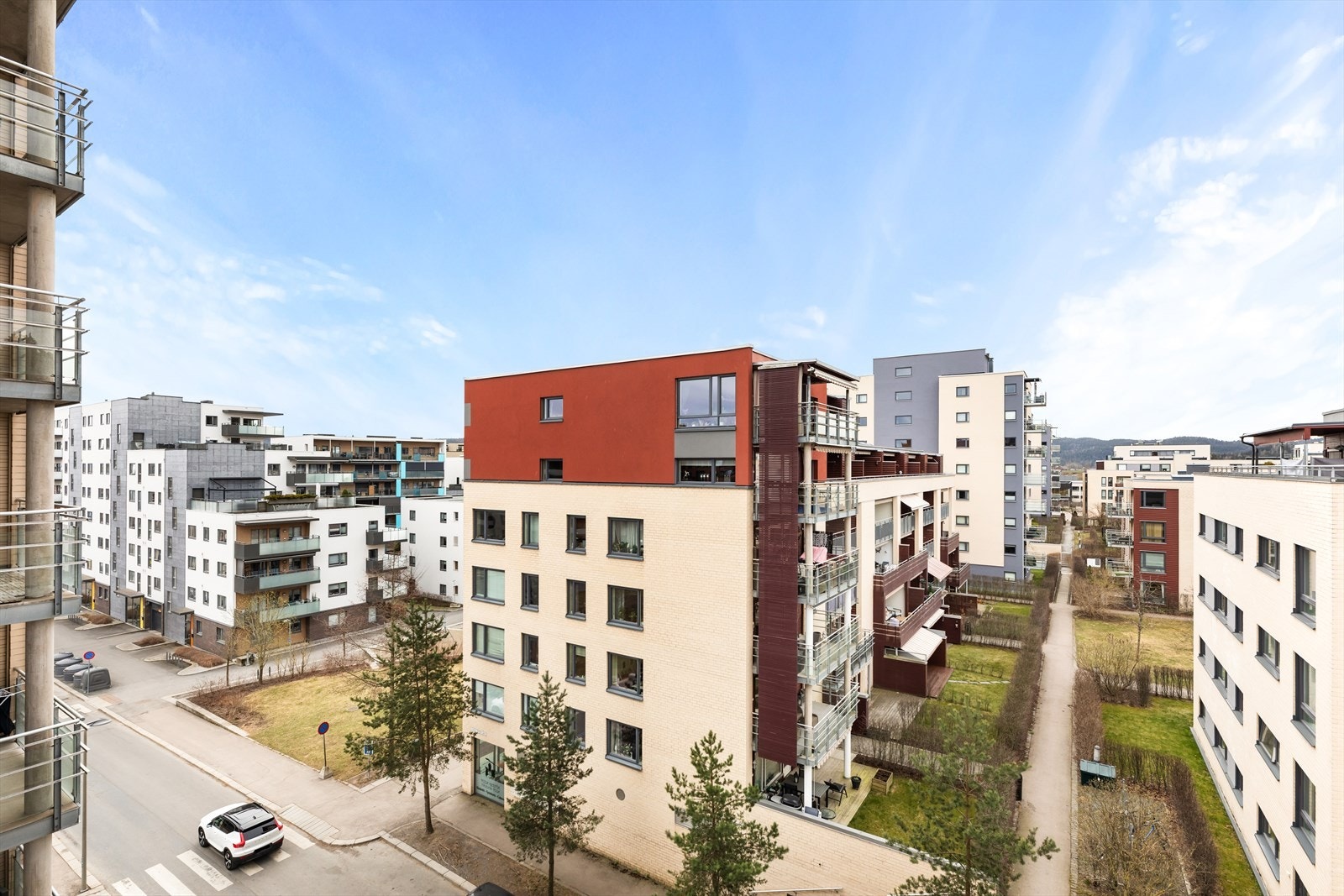Åpen og luftig utsikt fra balkongen! Galleribilde