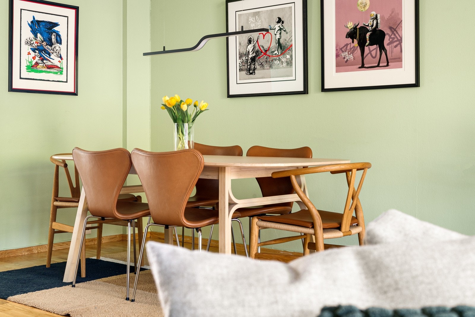 Her ligger alt til rette for å invitere venne og bekjente til et hyggelig selskap Galleribilde