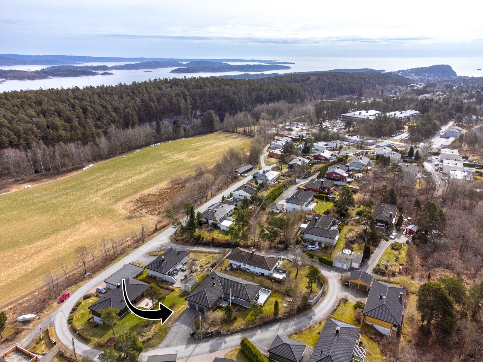 Med lysløypa som nærmeste nabo ligger alt til rette for aktive dager året rundt - enten du foretrekker en rolig kveldstur, en løpetur i skogen eller en skitur om vinteren. Lysløypa har også tilknytning til det populære turområdet "Dammane", og det finnes Galleribilde
