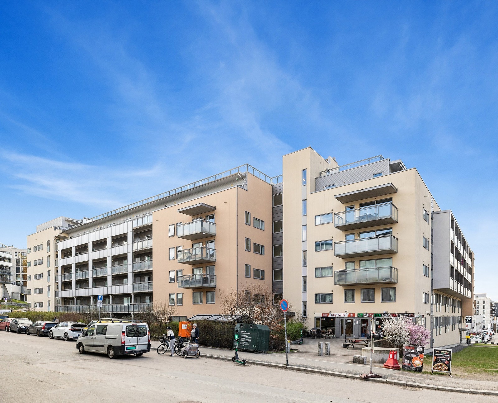 Fasade inngangsparti Galleribilde