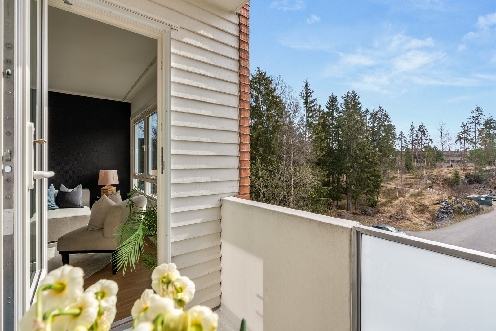 Fra leiligheten er det kun noen minutters gange til du står ved markagrensen Galleribilde