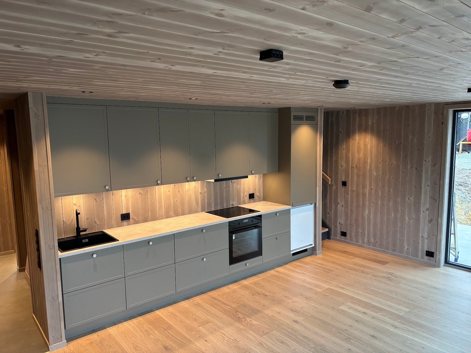 KJøkken fra Strai. Inkl hvitevarer Galleribilde