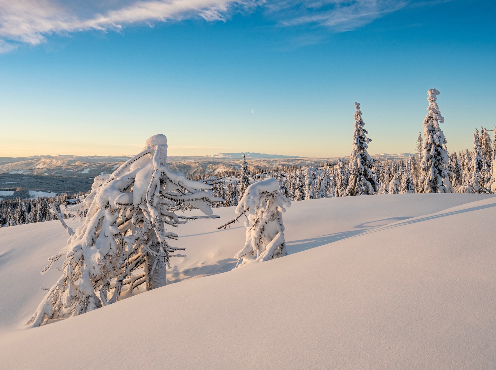 Også imot vest er det slående flott utsikt. Galleribilde