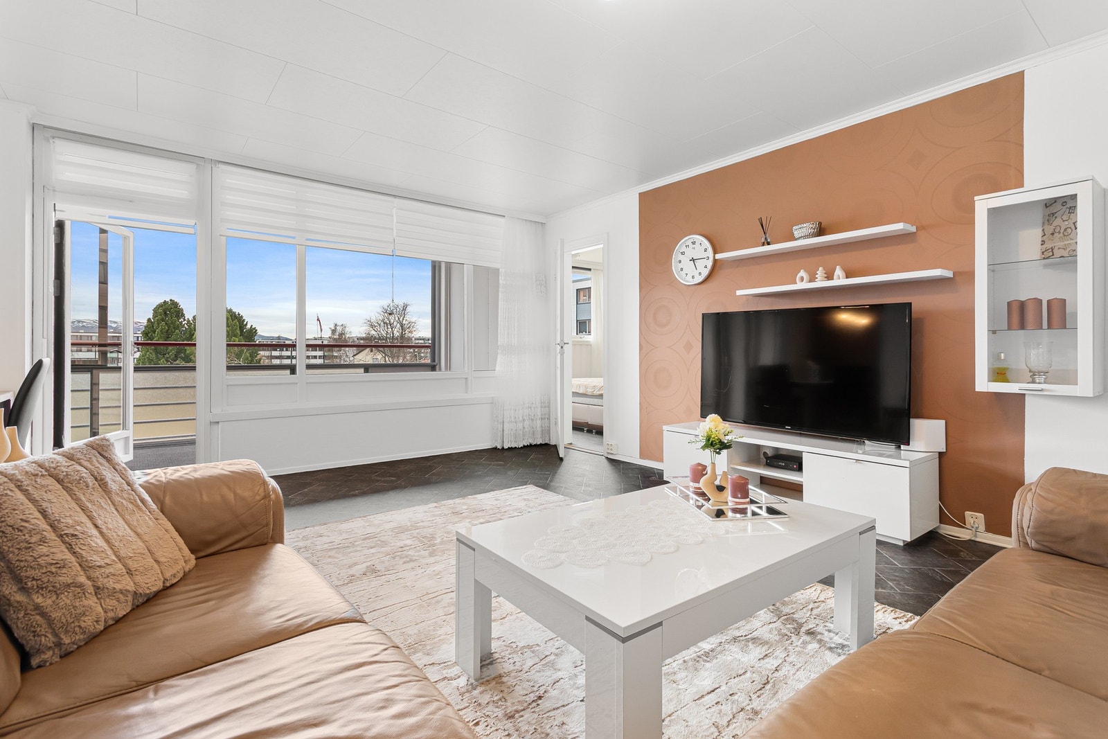 Saip Harmankaya har gleden av å presentere Kolstadflata 47 B! Galleribilde