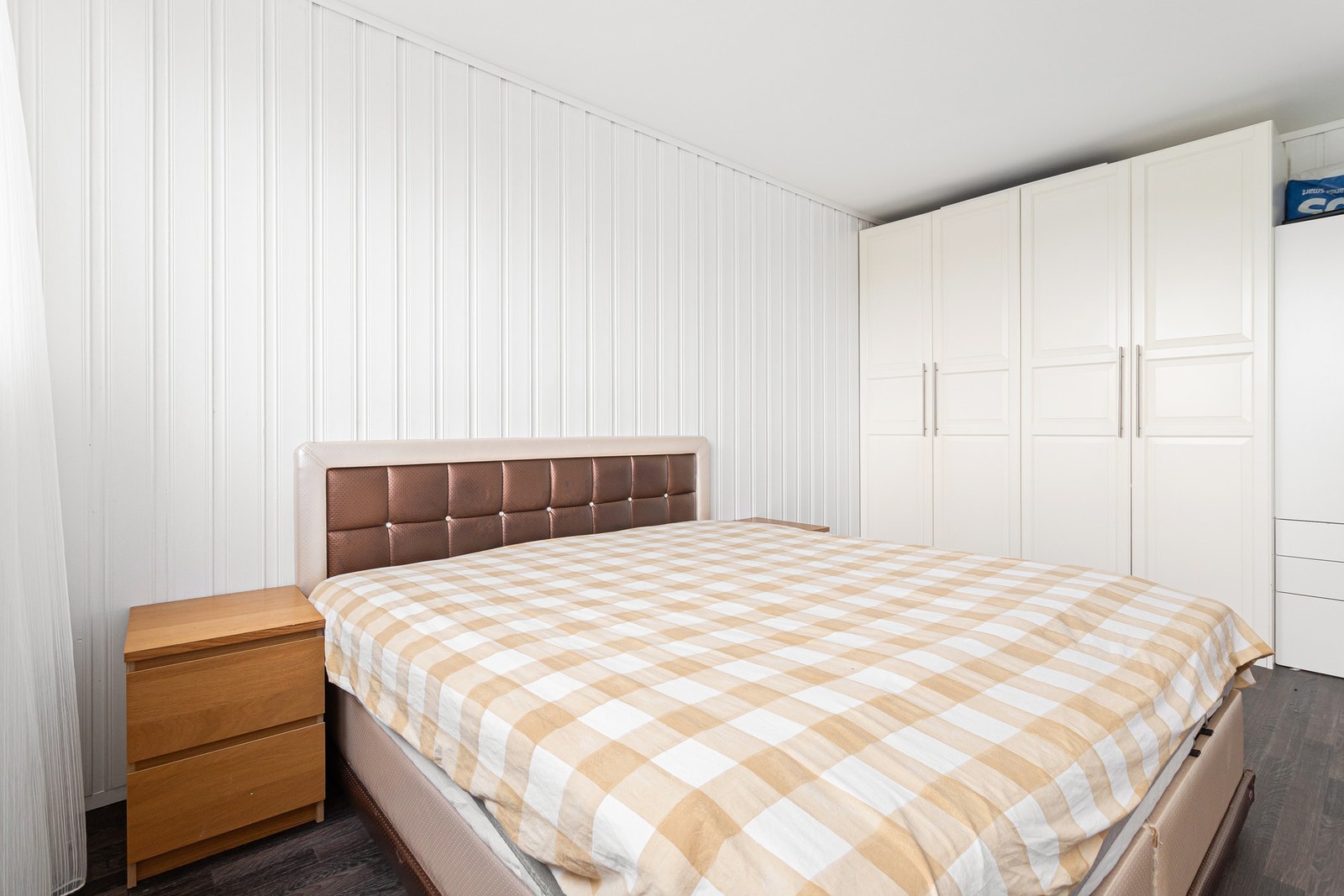 Soverom 3 på 12,5 kvm som er i tilknytning til stua. Galleribilde