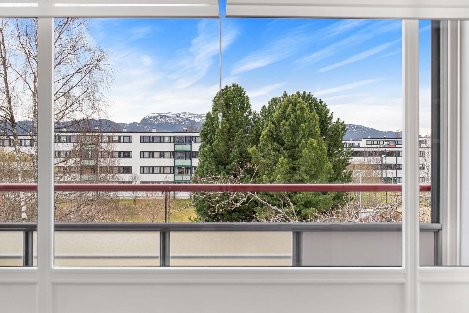 Utsikten fra stua. Galleribilde