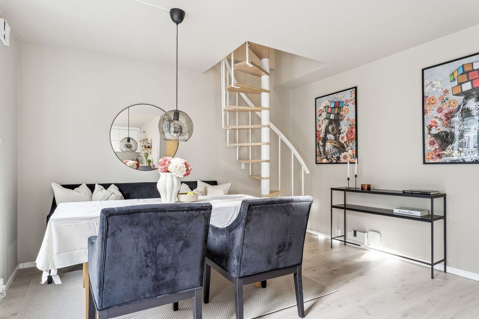 2.etasje har flere møbleringsmuligheter. Galleribilde