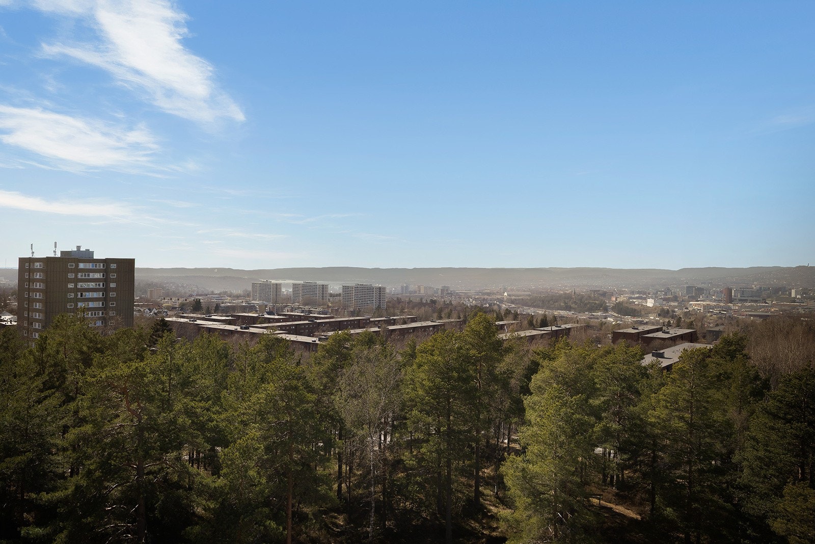 Utsikt utover byen Galleribilde