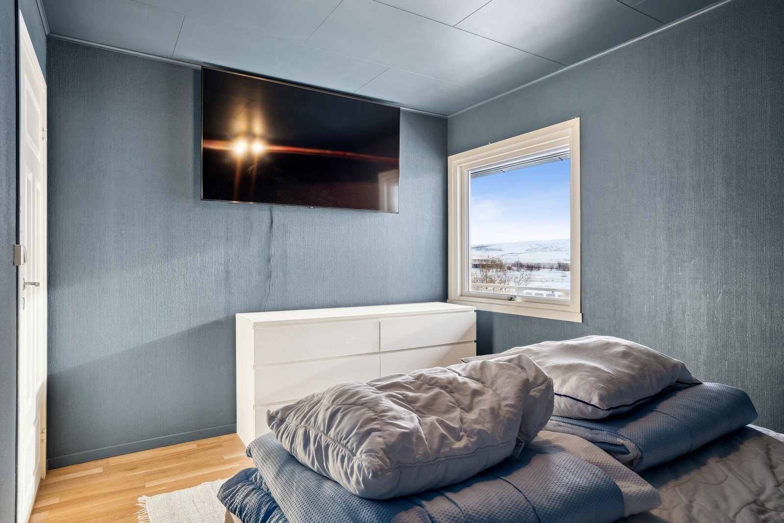 Soverom 1 - Romslig Galleribilde