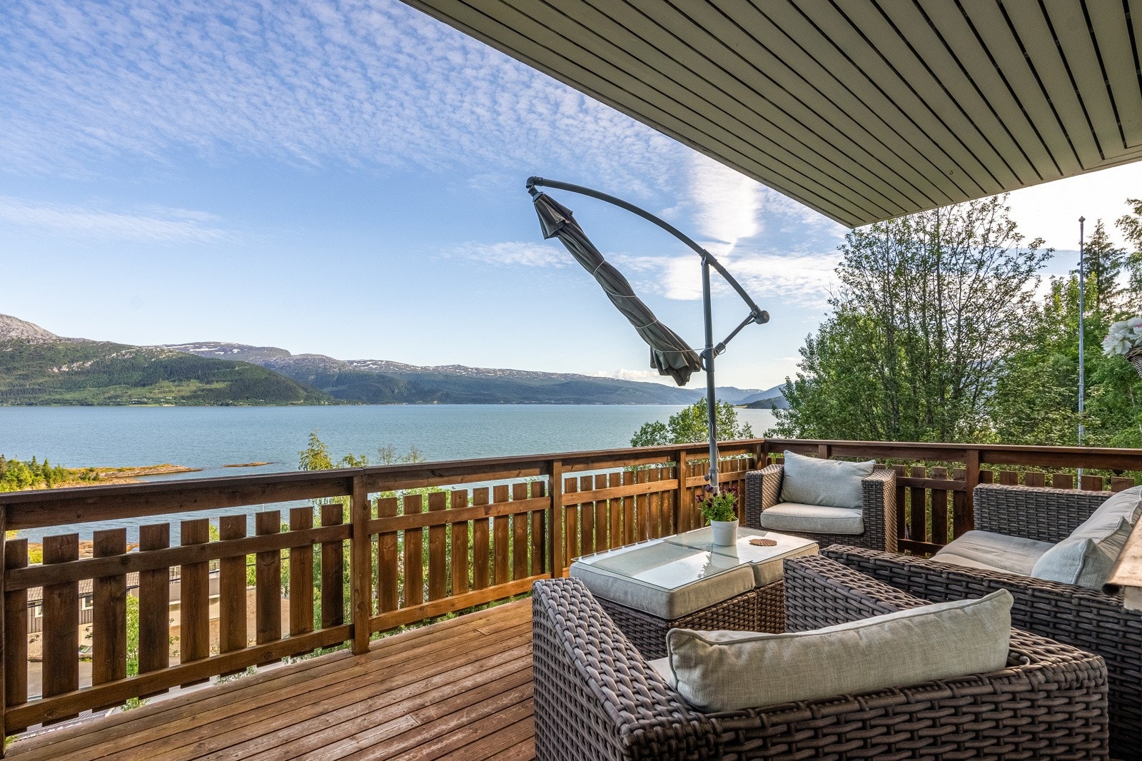 Nyt sene sommerkvelder i fine omgivelser Galleribilde