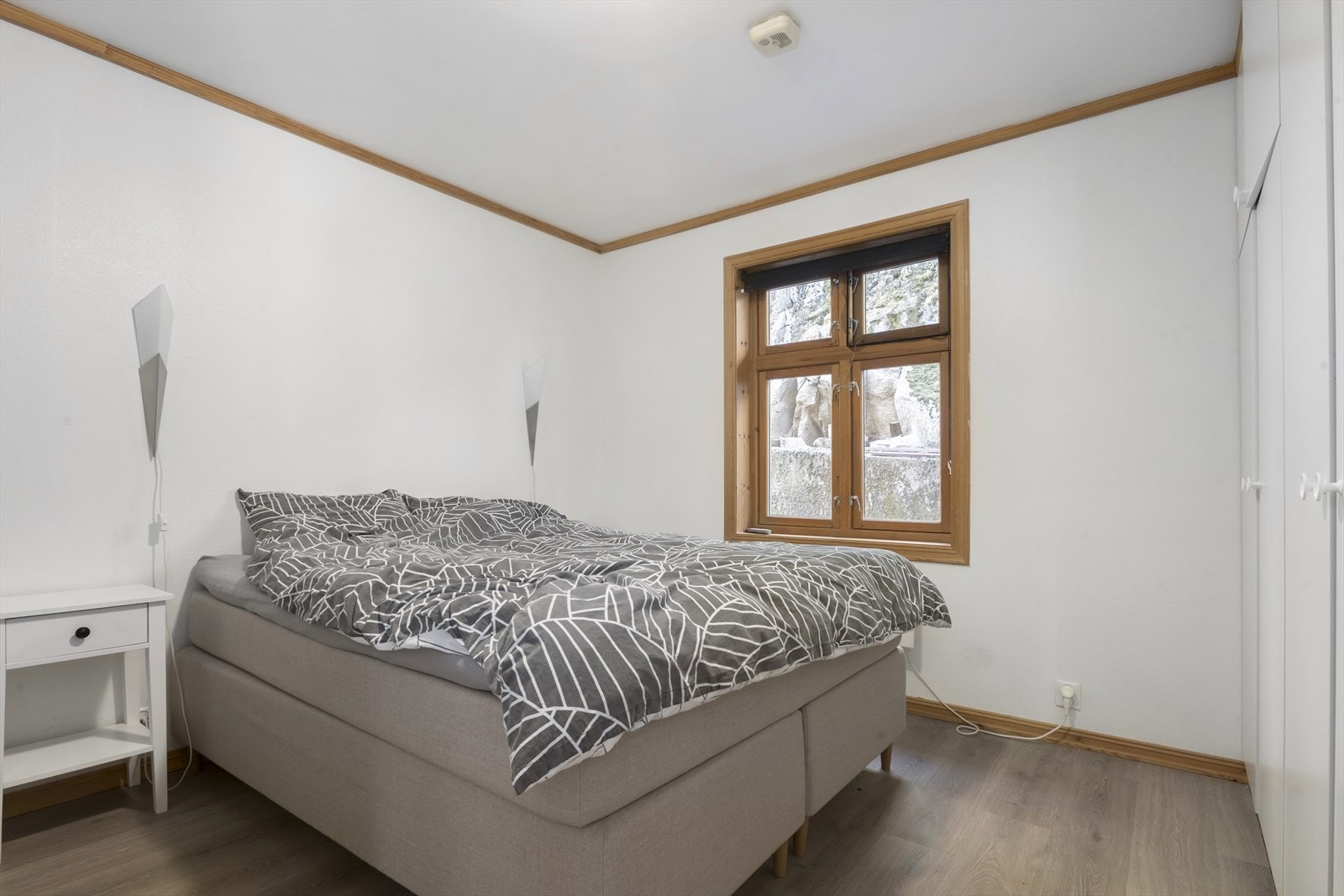 Soverom med plass til dobbeltseng i leilegheit Galleribilde