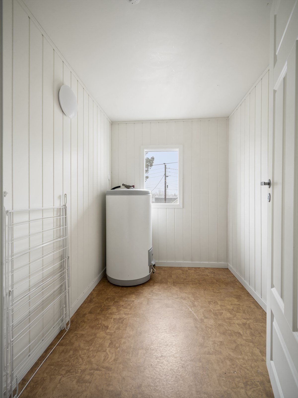 Varmtvannsbereder på 200 liter er installert i bod. Galleribilde