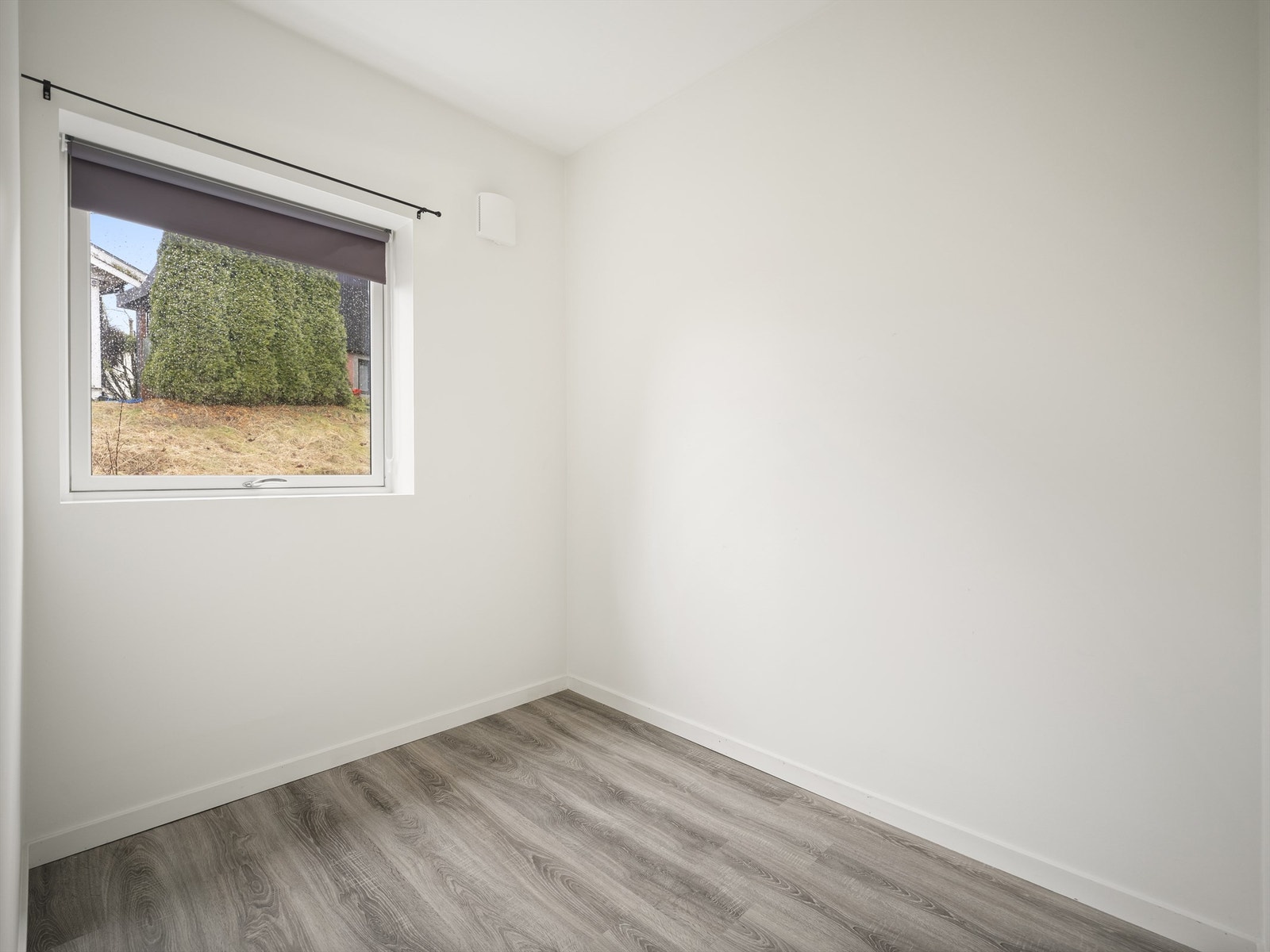 Soverommene har gode størrelser til sine formål - dette som barne-/gjesterom. Galleribilde