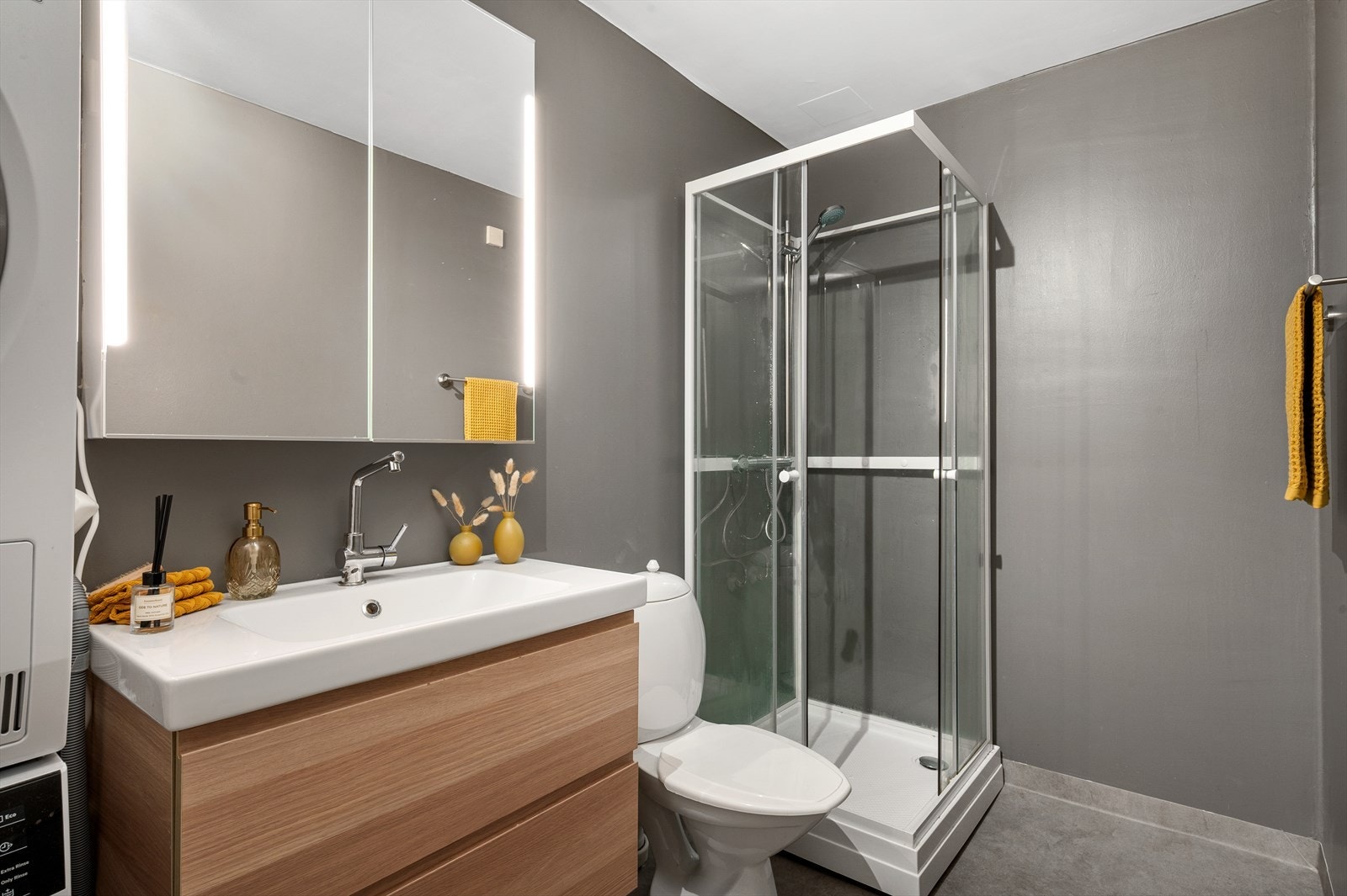 - Ny baderomsinnredning installert i 2017 - Galleribilde