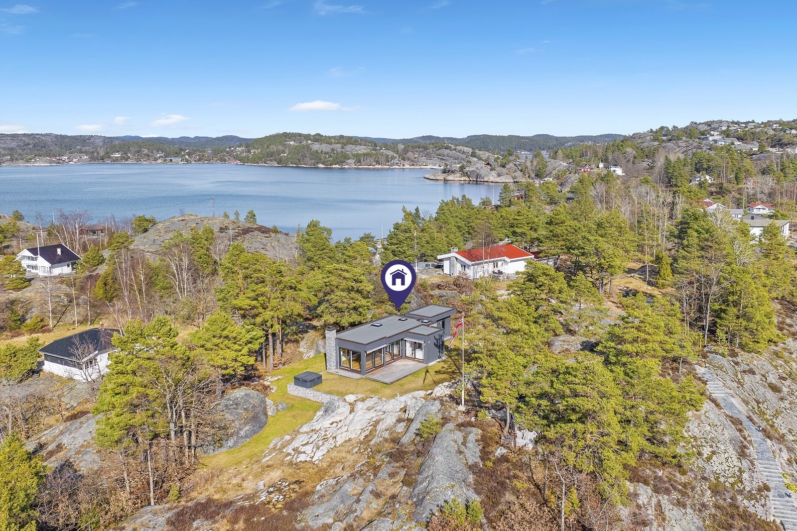 Omgivelsene til hytta. Galleribilde