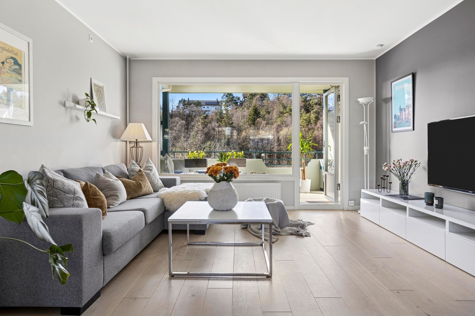 Utgang til altan fra stuen Galleribilde